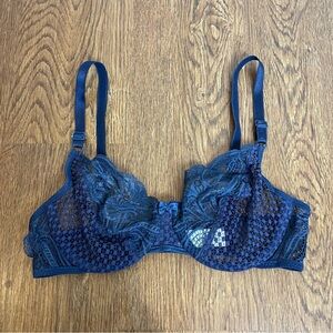 Oscar De La Renta Vintage Lace Underwire Bra in Navy - Union Made Size 34C